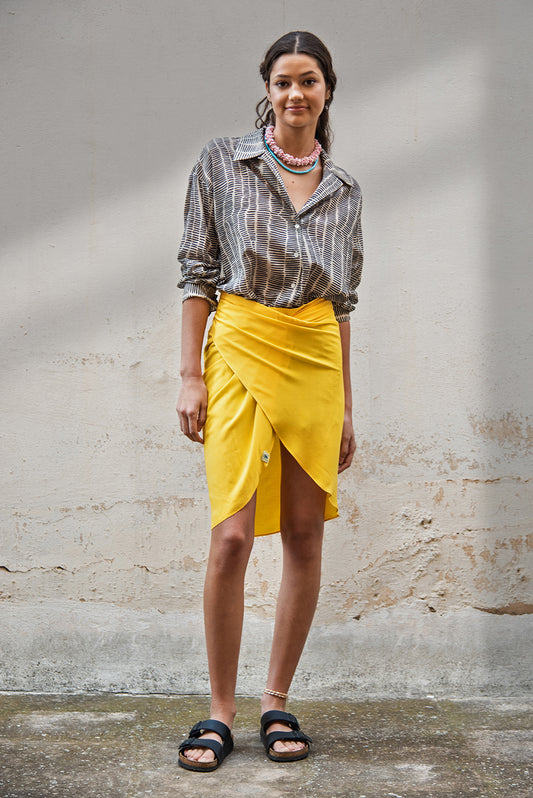 180 wrap pareo - yellow bee