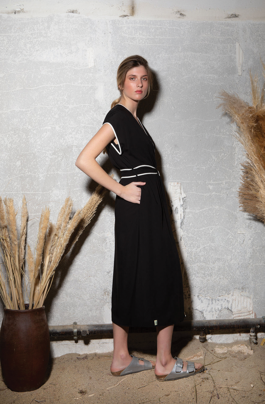 Ava dress - black with embroidery