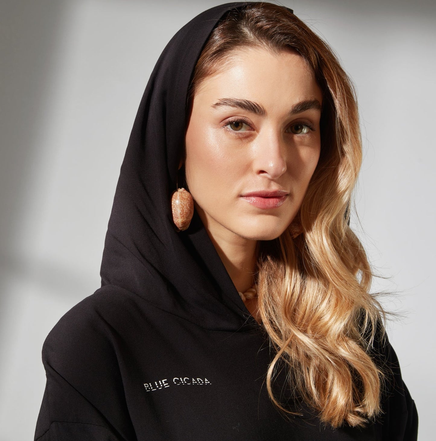 Aqua hoodie - Black palm