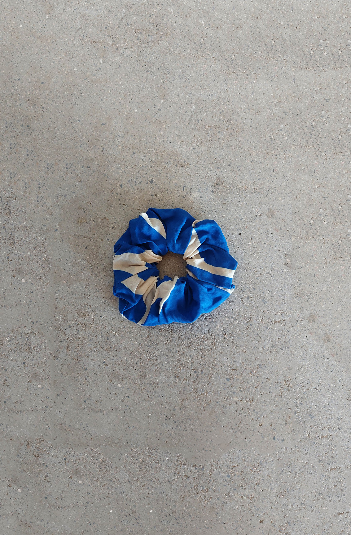 Scrunchie - Waves print